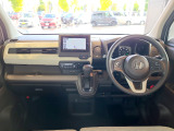 ■ 運転席まわりの装備 &rArr;