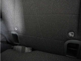 ◆ISOFIX◆シートベルトいらずでチャイルドシートと固定金具を連結するだけでガッチリ固定できます。