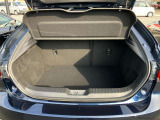 トノカバー付きのトランクルームは荷室の荷物が見えず安心です。