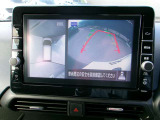 まるで上空から見下ろしているような感じで駐車が楽にできるインテリジェントアラウンドビューモニター!幅寄せが苦手な方でもサイドビューで確認することができますよ♪