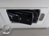 マツダ純正スマートインETC装備!サンバイザーの裏に車載器をスッキリ収納!ワンプッシュでETCカードの出し入れも簡単にできます。
