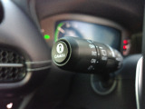 【全周囲カメラシステム】運転席から見えにくい後方などをナビ画面で確認でき運転を支援するシステムです。
