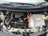エンジンルームも綺麗です。ハイレベルな日産整備士がしっかり整備をしてお渡しします