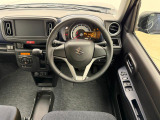 このハンドルを握った時に、車を所有している優越感を味わえますね
