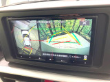 【パノラミックビューモニター】専用のカメラにより、上から見下ろしたような視点で360度クルマの周囲を確認することができます☆死角部分も確認しやすく、狭い場所での切り返しや駐車もスムーズに行えます。