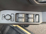 ☆お車についた傷やヘコミ、事故の修理もハヤシにお任せください。自社鈑金工場で修理ができますの安心です☆