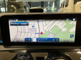 バックカメラにより駐車時の後方確認も楽にできます。