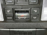 急な体調不良時も、ヘルプネットボタンを押すだけでヘルプネットセンターのオペレーターに繋がります。なお無償でのご利用期間は限定されています。サービスの詳細は販売店スタッフまでお尋ねください。