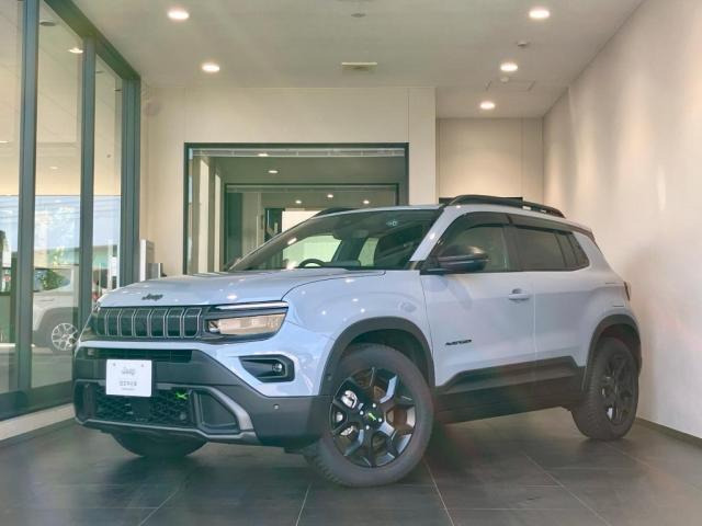 アベンジャー 4xe ハイブリッド アップランド 4WD
