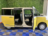 【両側電動スライドドア】運転席に設置されたボタンひとつで簡単な電動スライドドア☆ドアを自動で開閉できるため、車内にいながら家族や友達を迎える事ができます^^
