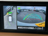 360&deg;周りがチェックできるアラウンドビューモニターで運転席から死角になるところも見えるので安心!