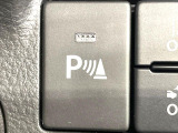 【クリアランスソナー】バンパーに付いたセンサーが障害物を検知!一定の距離に近づくとアラートで教えてくれます♪狭い駐車スペースや車庫入れ時も安心ですね☆