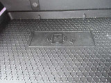 置くだけ充電機能などアクセサリーも充実