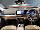 ☆センターパネルを運転席側に僅かに傾けたBMW独特のインパネ☆【駆け抜ける歓び】はここからもスタートしております☆