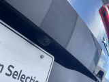 メカニックによる100項目の点検・整備を行います。不具合箇所、交換時期に達している部品に関しましては、全て当社負担で交換してからのご納車となります。