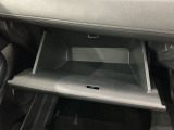 専門業者にて内外装のクリーニングを実施しております!