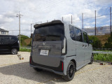 ホンダ専門知識を持つディーラーサービススタッフが徹底した整備の後、納車させていただきます。あなたのカーライフに、「安心・信頼・満足」のサービスをお届けします。
