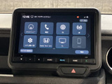ナビやオーディオ、電話などのメニューが画面に並び、使いたい項目を見つけやすい構成です。日常でよく使う機能をまとめて確認でき、目的に合わせて選びやすくなっています。