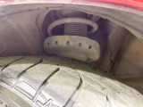 お車を安心してお乗りいただく為には、足回りの定期点検が欠かせません。サービスサポート(有償保証)では無料点検もご提供しており、安心のカーライフをお過ごしいただけるサポート体制が整っています。
