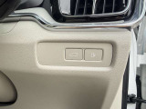◆パワーテールゲート/運転席から降りることなくテールゲートの開閉が可能です。