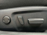 【パワーシート】電動でシートポジションの変更が可能です。手動式より細かくシート設定が可能ですのでより快適な姿勢でドライブを楽しんで頂けるでしょう。