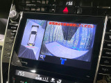 【パノラミックビューモニター】専用のカメラにより、上から見下ろしたような視点で360度クルマの周囲を確認することができます☆死角部分も確認しやすく、狭い場所での切り返しや駐車もスムーズに行えます。