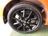 【アルミホイール】純正のアルミホイールがついてます!足元が引き立ち、車の印象がより良くなります!