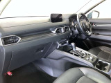 愛車の室内を抗菌・抗ウイルス・防臭パック【チタニア:車内にコーティングし抗菌、抗ウイルス効果を発揮しながら悪臭を付きにくく残りにくくします。】も取り扱いしています。