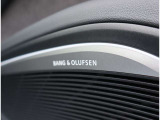Audi正規ディーラーが高品質をお約束。高度な訓練・教育を受けたAudi専任メカニックが、100項目にもおよぶ精密な点検を実施いたします。すべてをクリアしたAudi車だけが、あなたのお手元に届けられるのです。