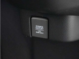 ◆12V電源ソケット◆スマートフォンの充電等にも便利な電源ソケット!使いやすい場所に装備されています。