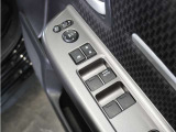◆パワーウィンドウスイッチ◆運転席から全席の窓の開閉操作を行うことが出来いつでも換気ができます!