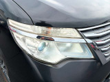 【オートライト】車外の明るさを検知して、自動的にヘッドライトを点灯してくれます♪トンネルを走行する際にも、自動的に点灯してくれて便利な装備の1つです♪