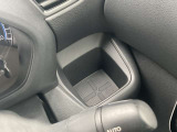 運転席用ドリンクホルダーです