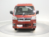 【冬道も心強い4WD】滑りやすい雪道や凍結路面でも頼もしい走破性を発揮する電子制御4WDを搭載。天候を問わず落ち着いて運転でき、お仕事から普段使いまで毎日の移動を足元から力強く支えてくれる相棒です。