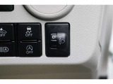 車体が傾いた状態の時にヘッドライトの光の高さを上下に調整することが出来ます!