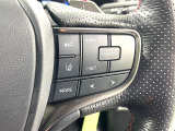 【レーダークルーズコントロール】高速道路での長距離走行が楽に!!自動で速度を保つクルーズコントロールが、衝突軽減システムと連携し、前方の車両を感知して車間を保つように速度調節してくれます!!