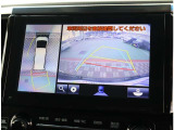 お車選びをお楽しみ頂けるよう、在庫車の展示スペースを十分に確保しております。