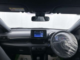 落ち着いたカラーの内装で、ゆったりと運転したい方に。