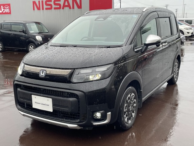 フリード 1.5 e:HEV クロスター 4WD