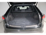 レクサスCPOでは、購入時の車両価格の中に1回の法定点検、その際のオイル交換の費用まで含まれております。購入後のサポートもお任せください。