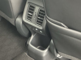 この度は、当店のお車をご覧いただきまして誠にありがとうございます。当店では全国販売・納車も行っております。県によって陸送費用は異なりますのでお気軽にお問い合わせください。