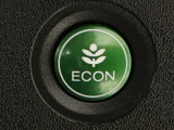 ★ECONスイッチ★ エコドライブを加速しよう!スイッチをONにすると、運転の仕方によるロスを抑え込み燃費をよくするようクルマが頑張ります(*^ー^*)燃費向上にチャレンジ♪