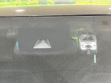 【ホンダセンシング】走行中に前方の車両等を認識し、衝突しそうな時は警報とブレーキで衝突回避と被害軽減をアシスト。より安全にドライブをお楽しみいただけます。