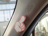 たとえ安全運転していても横からの不意の衝突は避けられないかも知れません。 そんな時に大切な乗員を守るサイドエアバッグ付き! 大切なご家族を守るための安心装備です。