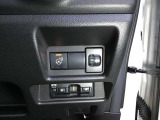ETCが装着されています。再セットアップ後高速道路の料金所をノンストップで通過できて大変便利です。