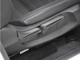 ◆シートハイトアジャスター◆運転席を上下に高さ調節ができます!運転ポジションを体格に合わせてシート調整できます。
