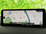 周辺の道路や地名が地図上に表示され、現在地周辺の確認に役立ちます。画面を見ながら目的地までの道順を把握しやすく、慣れない場所へのお出かけにも便利です。