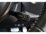 【レーダークルーズコントロール】アクセルペダルを踏まなくても、車間制御モードでは、先行車の車速変化に合わせた追従走行を行い、自動的に加速・減速・停止をします。