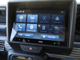 Apple CarPlay/Android Auto対応のギャザズ8インチディスプレイオーディオVX-240ZFE装備です。