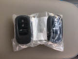 スマートキーです!!今や標準の装備になりつつありますよね!!ドアロック・アンロックも便利です!!